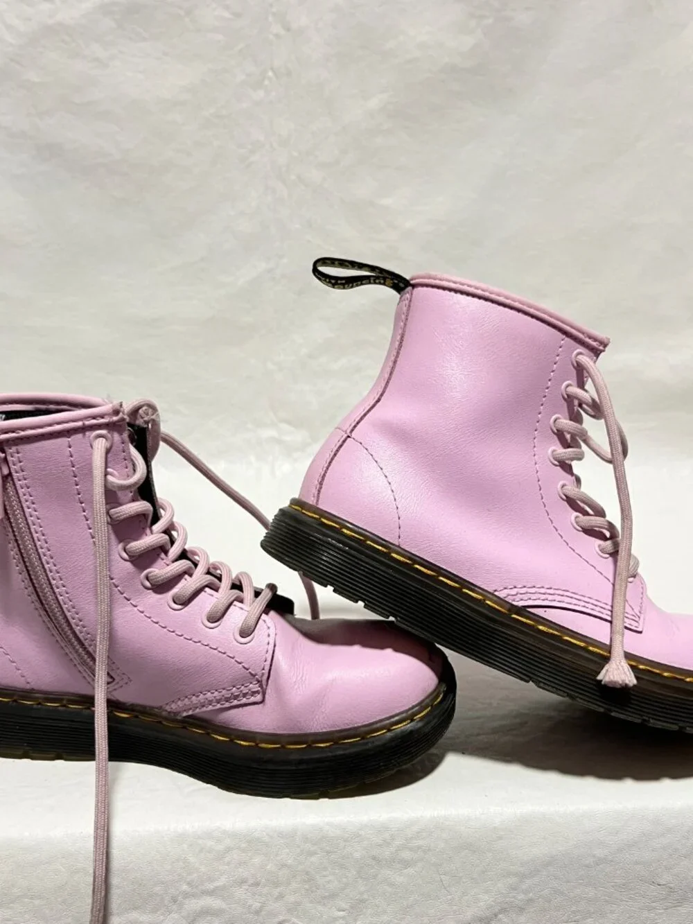 Dr Martens Boots Zavala J pastel pink leather kids size 1 combat zip up docs